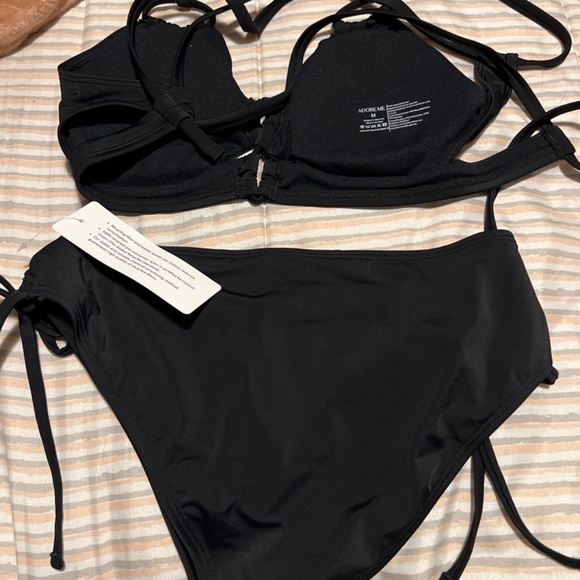 Adore me - Picture 2 of 2